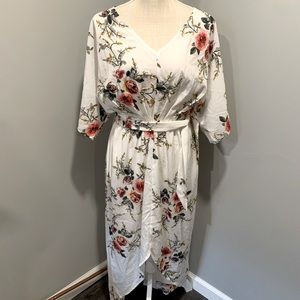 Flowy floral dress NWT
